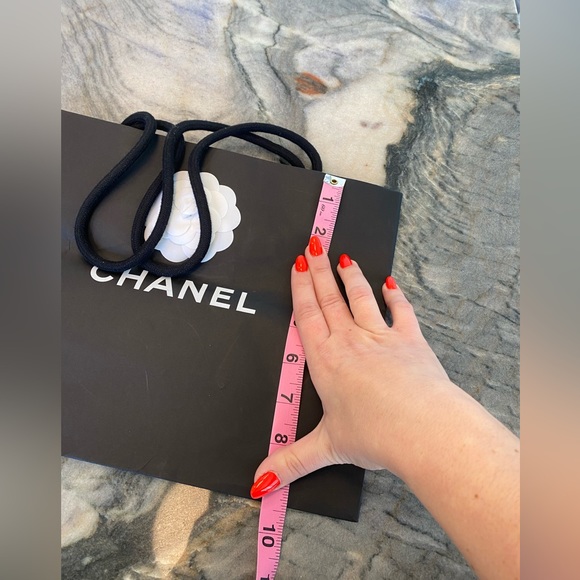 Chanel Shopping Bag with Camille Flower - Picture 2 of 5